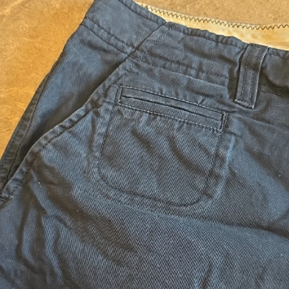 (J37) Old Navy Blue Shorts Relaxed Fit Sz 12 - Picture 2 of 4